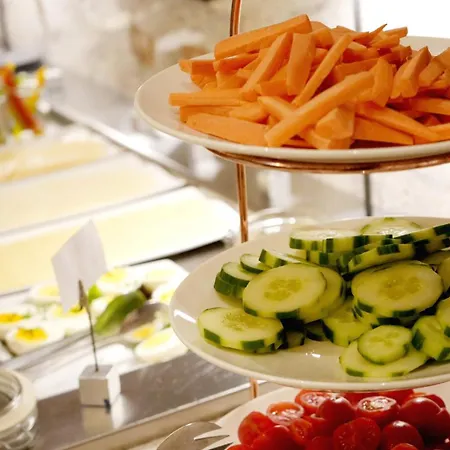 City Hotel Merano ホテル 4*