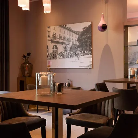 酒店 梅拉诺城市酒店 4*