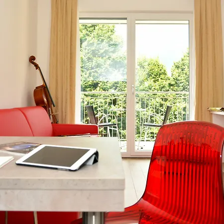 City Hotel Merano Готель 4*